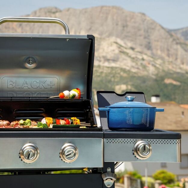 Dujinis grilis Black+Decker – 4 degiklių BBQ grilis su šoniniu degikliu ir dangčiu
