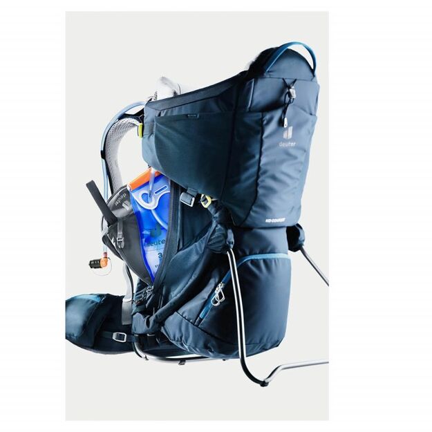 Deuter Kid Comfort Midnight patogi ir saugi vaikiška nešioklė 2