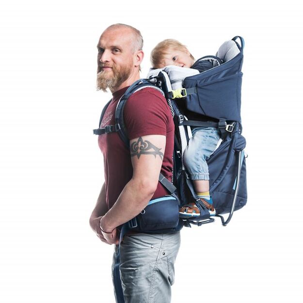 Deuter Kid Comfort Midnight patogi ir saugi vaikiška nešioklė 11